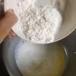 Pâte à choux : La photo est une représentation de l'étape 2