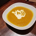 Velouté de poireaux et courge musquée au curry et curcuma : La photo est une représentation de l'étape 6