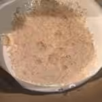 Œufs parfaits aux champignons et mousse de parmesan : La photo est une représentation de l'étape 2