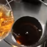 Peach iced tea : La photo est une représentation de l'étape 4