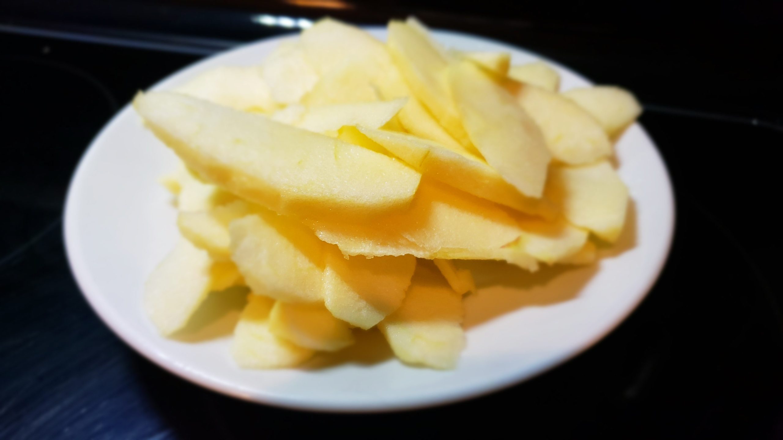 Buckwheat Galette with Caramelized Apples, Maple Syrup, and Cinnamon : La photo est une représentation de l'étape 2