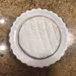 Camembert rôti piqué à l'ail et au thym : La photo est une représentation de l'étape 1