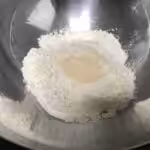 Crêpes sans lactose au lait d'avoine : La photo est une représentation de l'étape 1