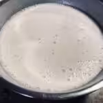 Crêpes à la bière et au calvados : La photo est une représentation de l'étape 2