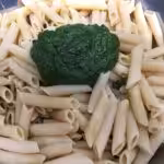 Salade de pâtes au pesto maison : La photo est une représentation de l'étape 5