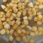 Grenadins de veau, purée de panais, sauce champignons et poires rôties : La photo est une représentation de l'étape 3