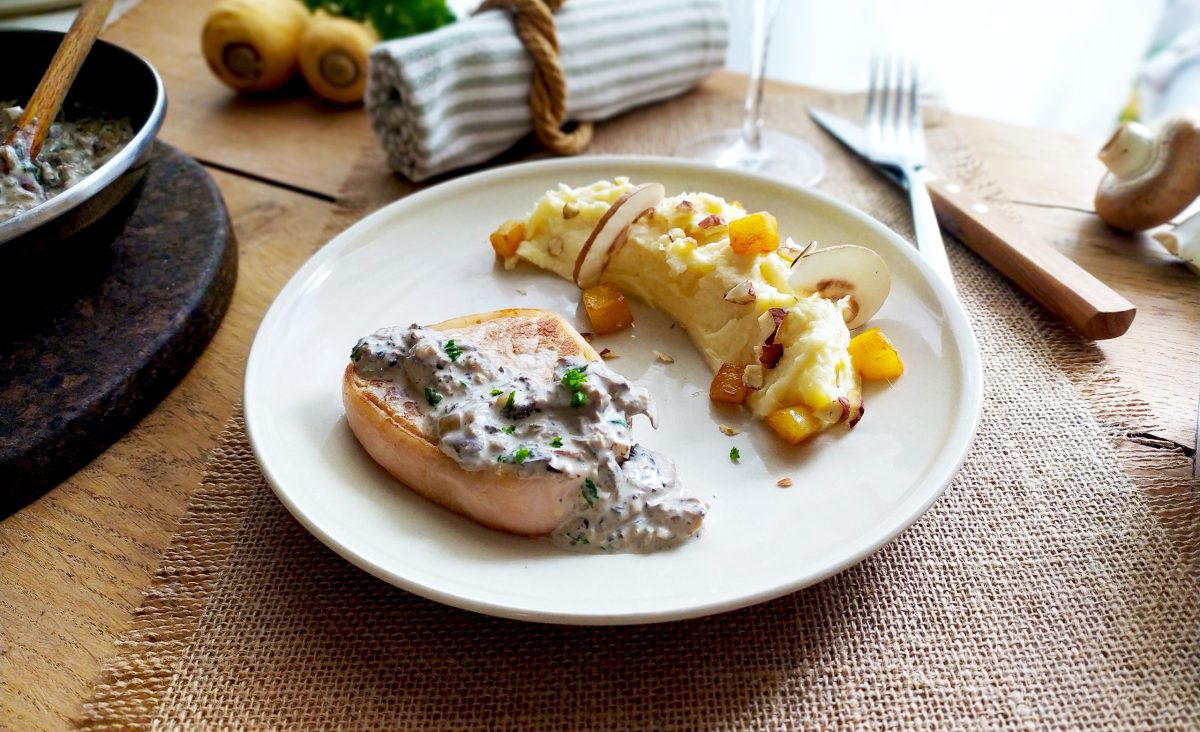 Veal grenadins, parsnips puree, mushroom sauce and roasted pears: The image is a representative of the step 6