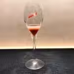 Cocktail de Saint-Valentin à la Clairette de Die et Framboise : La photo est une représentation de l'étape 1