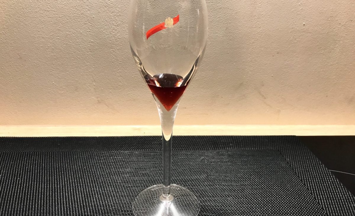 Valentine's Cocktail with Clairette de Die and Raspberry: The image is a representative of the step 4