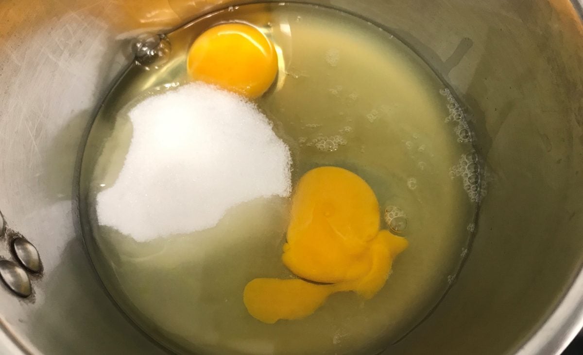 Mousse de citron en trompe-l'oeil : La photo est une représentation de l'étape 1