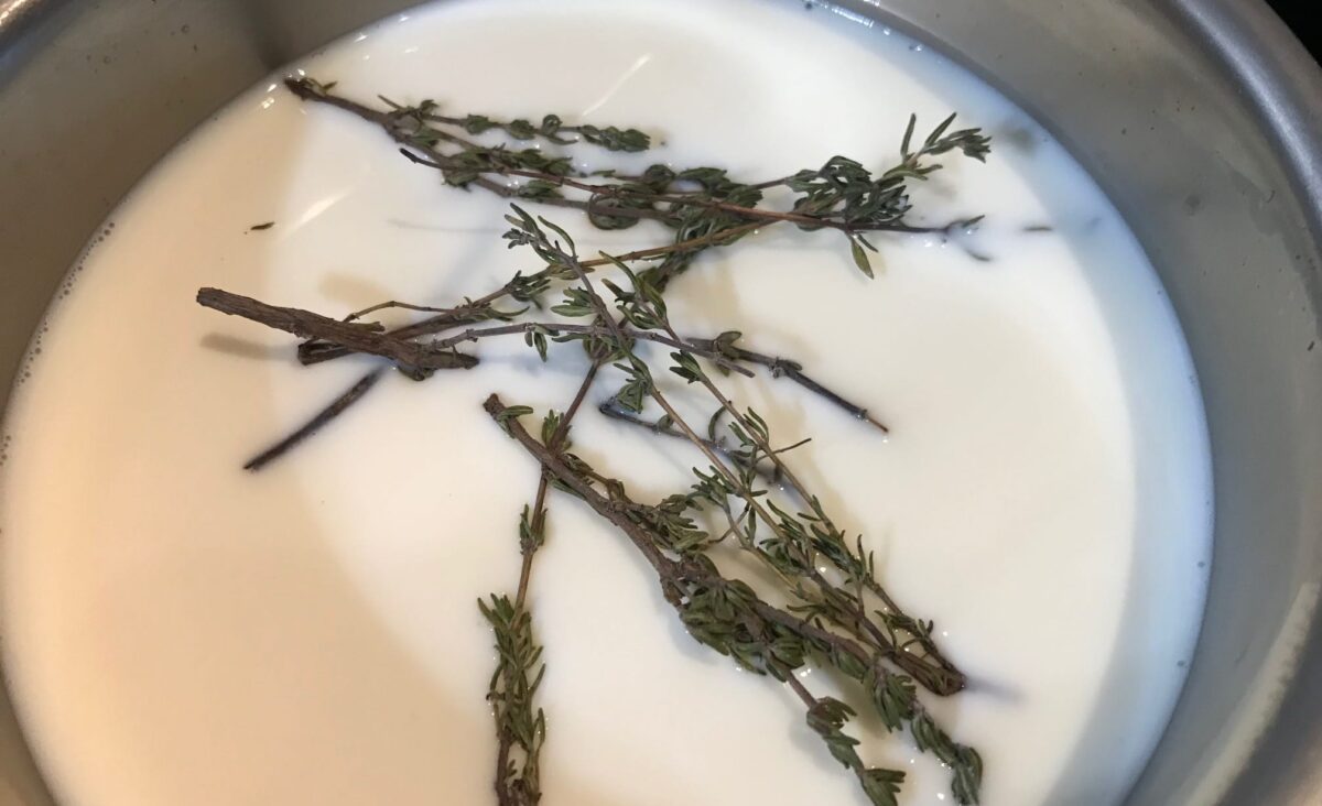 Thyme-flavoured béchamel sauce: The image is a representative of the step 1