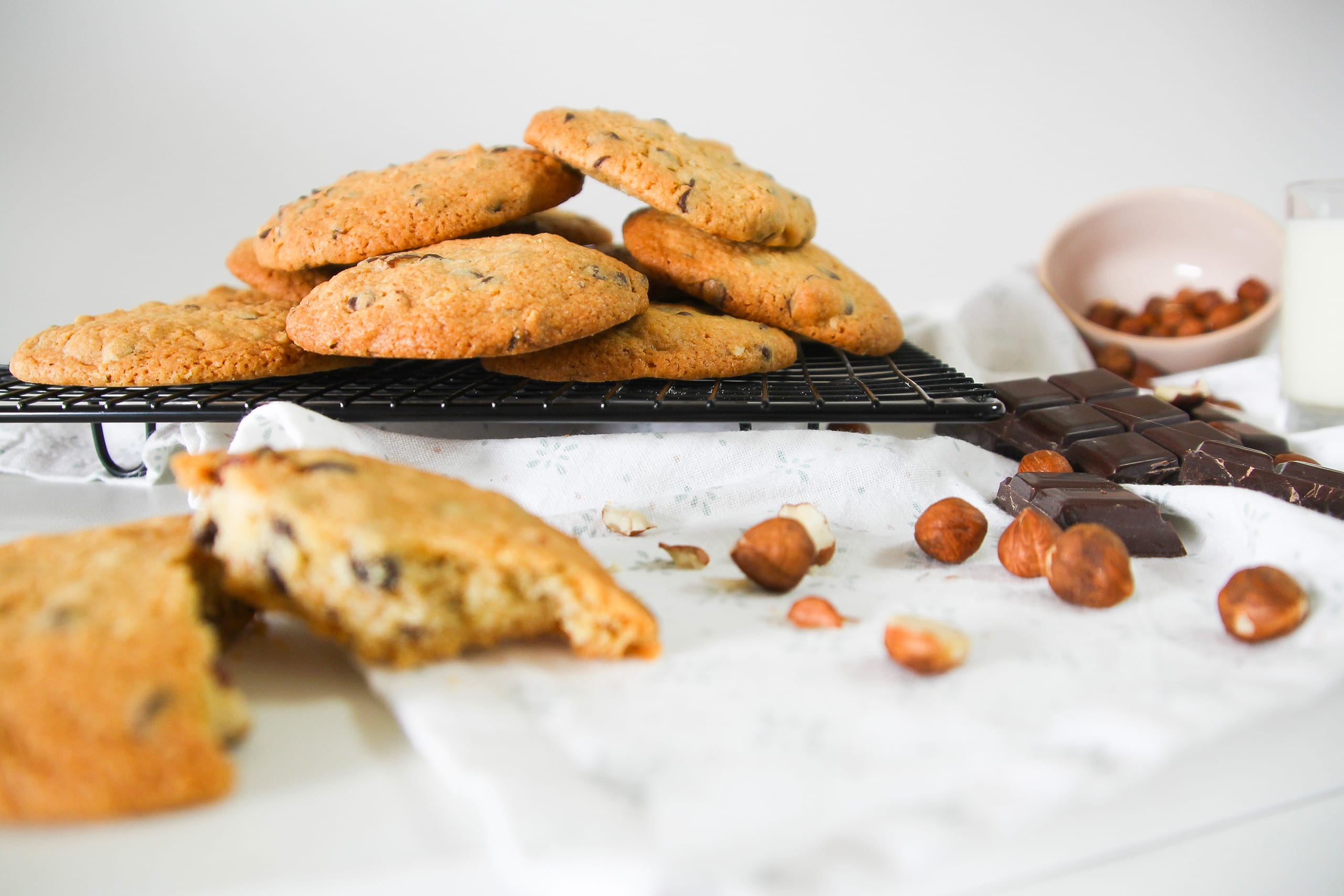 La photo représente la recette : Cookies choco-noisettes