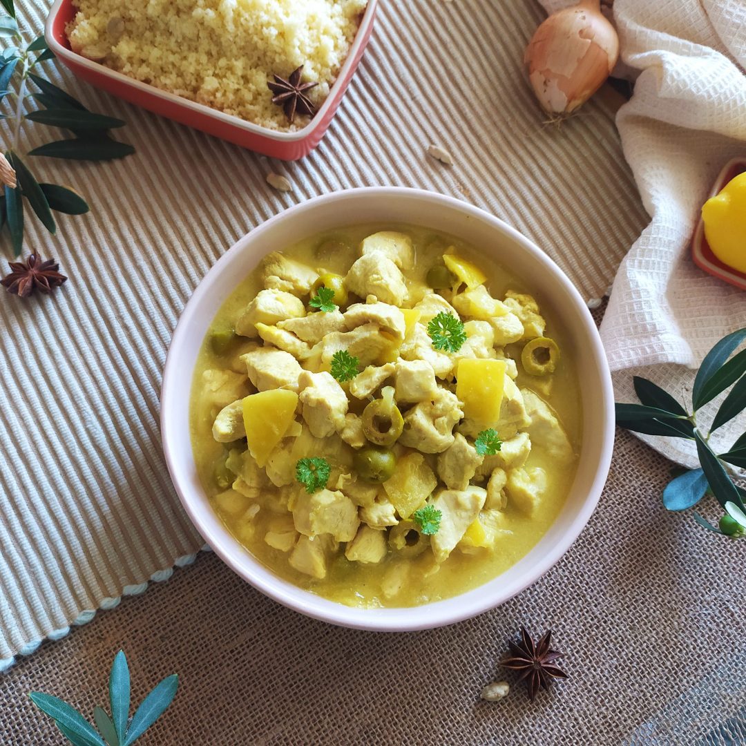La photo représente la recette : Poulet aux olives et citrons confits