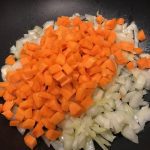 Wok de nouilles et légumes au sésame : La photo est une représentation de l'étape 3