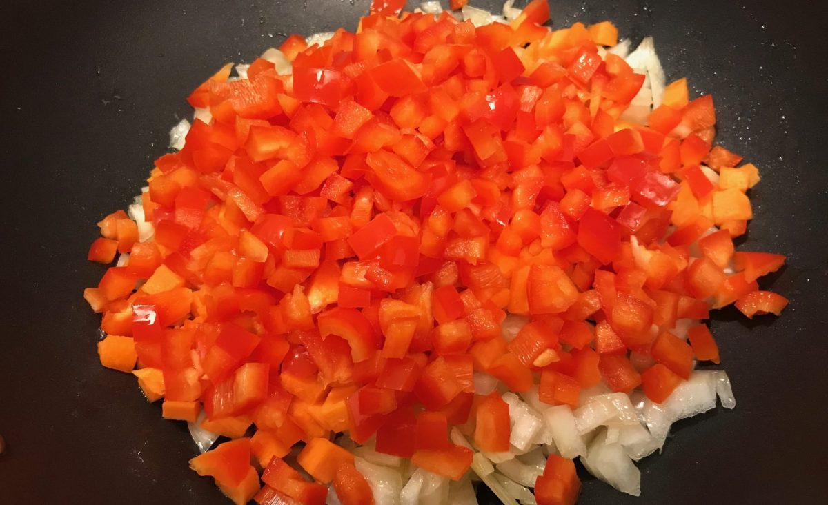 Wok de nouilles et légumes au sésame : La photo est une représentation de l'étape 4