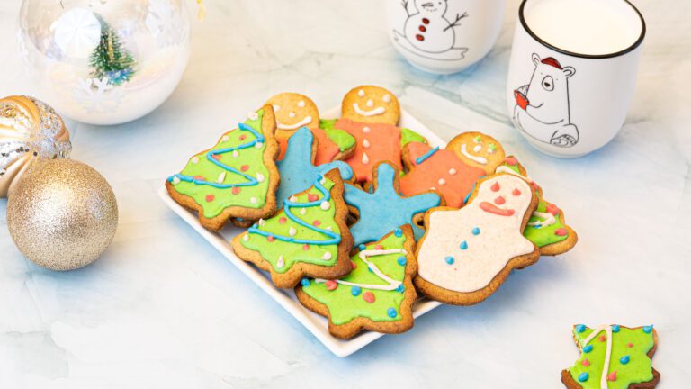 La photo représente la recette : Biscuits sablés aux épices de Noël