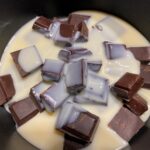Pâte à tartiner maison (Chocolat et noisettes) : La photo est une représentation de l'étape 2