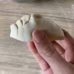 Dumplings au porc maison : La photo est une représentation de l'étape 10
