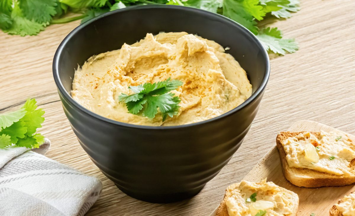 La photo représente la recette : Homemade Hummus