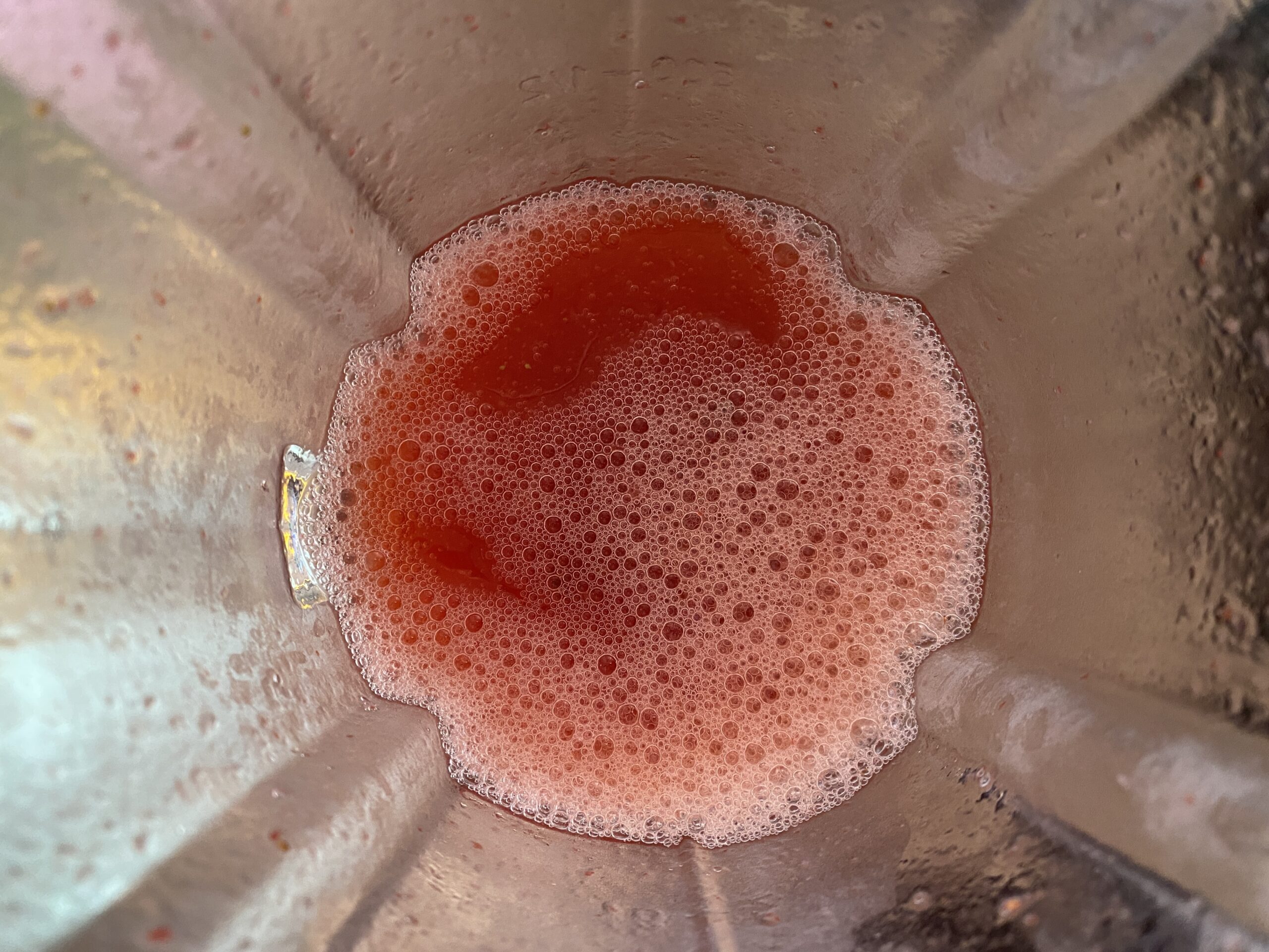 Strawberry Daiquiri Cocktail : La photo est une représentation de l'étape 3