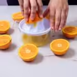 Jus pétillant orange, citron et grenadine (Mocktail pour enfant) : La photo est une représentation de l'étape 1