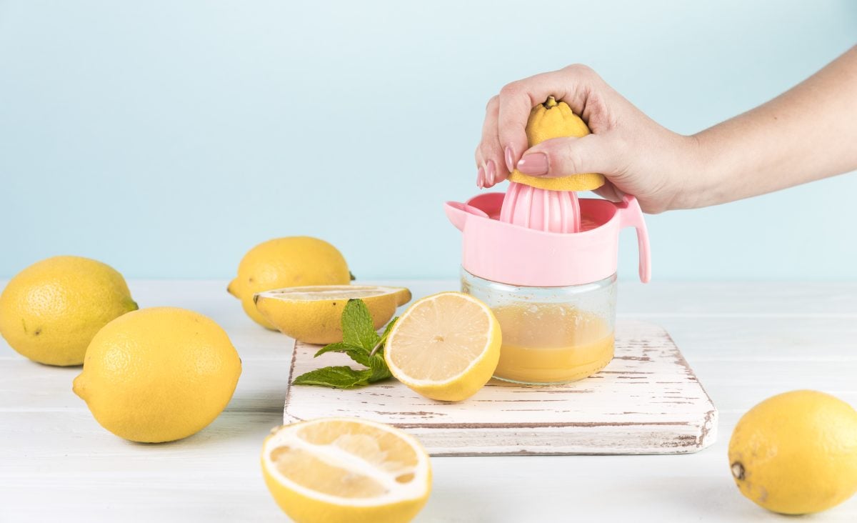 Jus pétillant orange, citron et grenadine (Mocktail pour enfant) : La photo est une représentation de l'étape 2