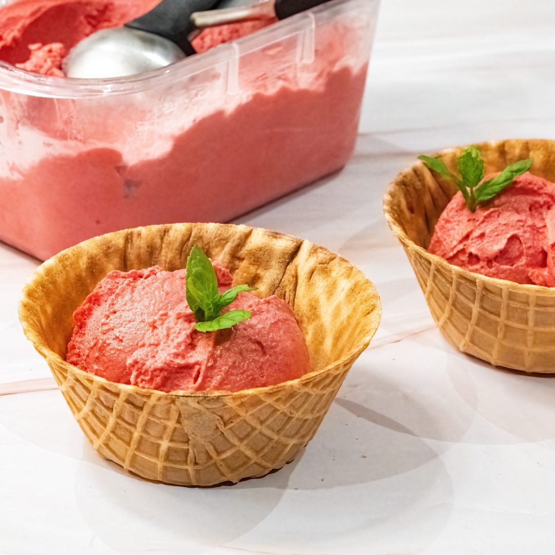 La photo représente la recette : Raspberry sorbet with Ice Cream Maker