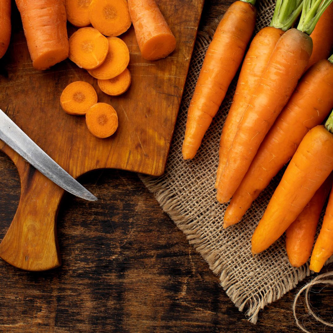 La photo représente l'article de lecture culinaire : La carotte : Son histoire, sa culture, ses bienfaits et recettes.