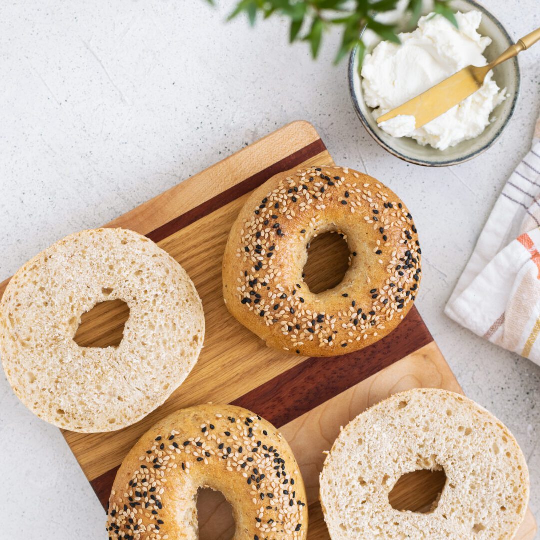 La photo représente l'ingrédient : Bagel with sesame seeds