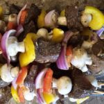 BBQ Marinated Beef Skewers : La photo est une représentation de l'étape 4