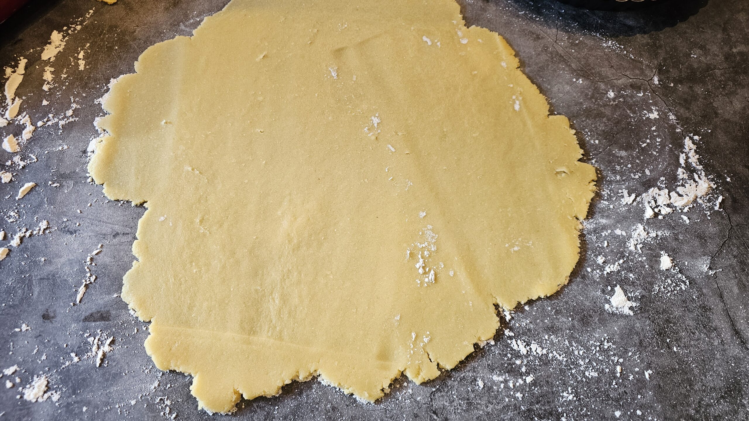 Almond powder shortcrust pastry : La photo est une représentation de l'étape 3