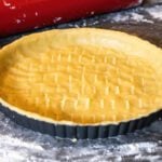 Tarte aux prunes avec pâte sablée aux amandes : La photo est une représentation de l'étape 1