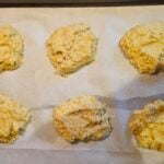 Scones amande, pistache et rose : recette délicate et parfumée : La photo est une représentation de l'étape 5