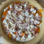 Tarte rustique à la courge butternut, chèvre et lardons fumés : La photo est une représentation de l'étape 10