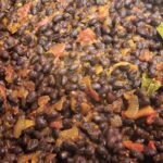 Madesu (Mahalagi) : Recette congolaise de haricots noirs à la sauce tomate : La photo est une représentation de l'étape 6