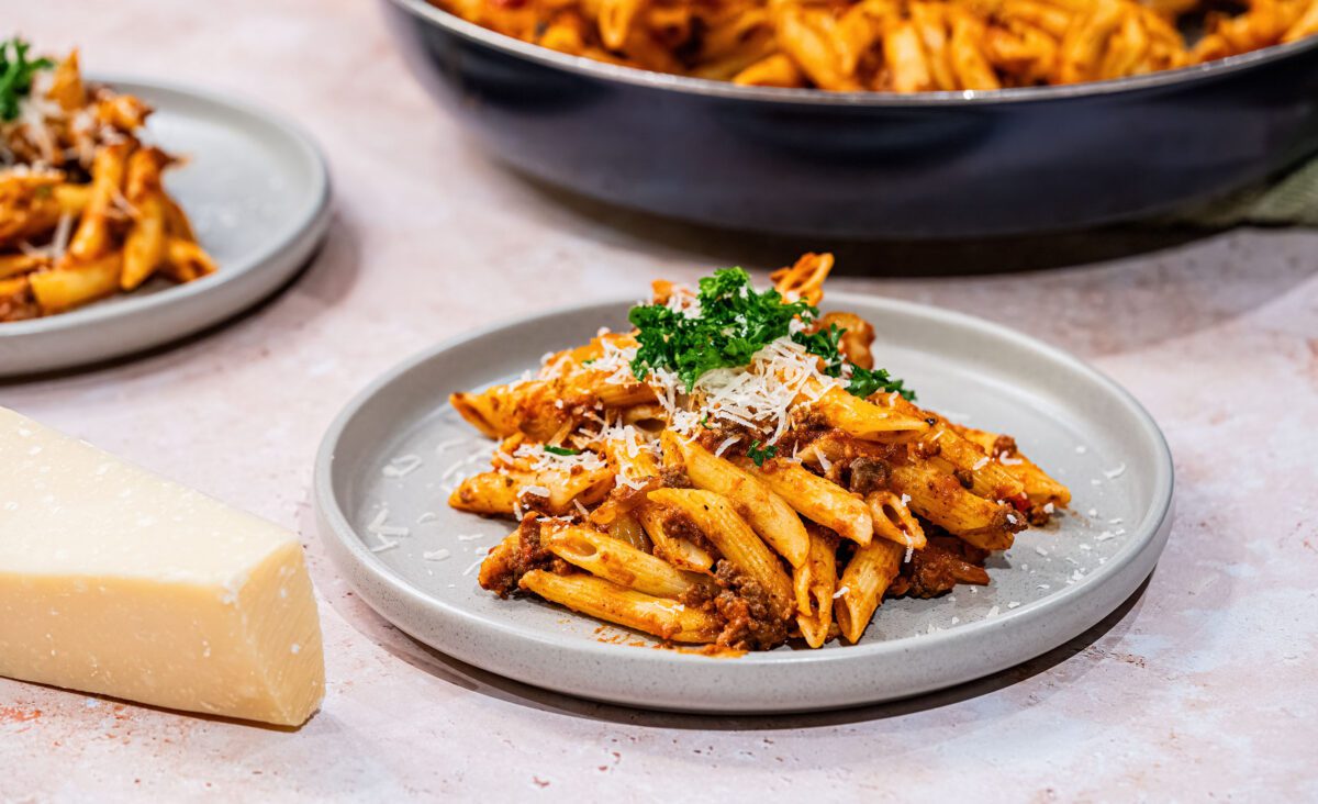 Penne Rigate au bœuf épicé et légumes rôtis