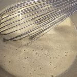 Gâteau aux pommes moelleux au sirop d’érable, amandes et Calvados : La photo est une représentation de l'étape 2