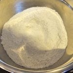 Gâteaux moelleux au miso brun et amandes : La photo est une représentation de l'étape 1