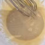 Gâteaux moelleux au miso brun et amandes : La photo est une représentation de l'étape 3