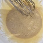 Gâteaux moelleux au miso brun et amandes : La photo est une représentation de l'étape 3
