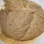 Gâteaux moelleux au miso brun et amandes : La photo est une représentation de l'étape 5