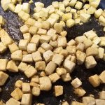 Tofu caramélisé sucré-salé à la sauce hoisin et sirop d’érable : La photo est une représentation de l'étape 2