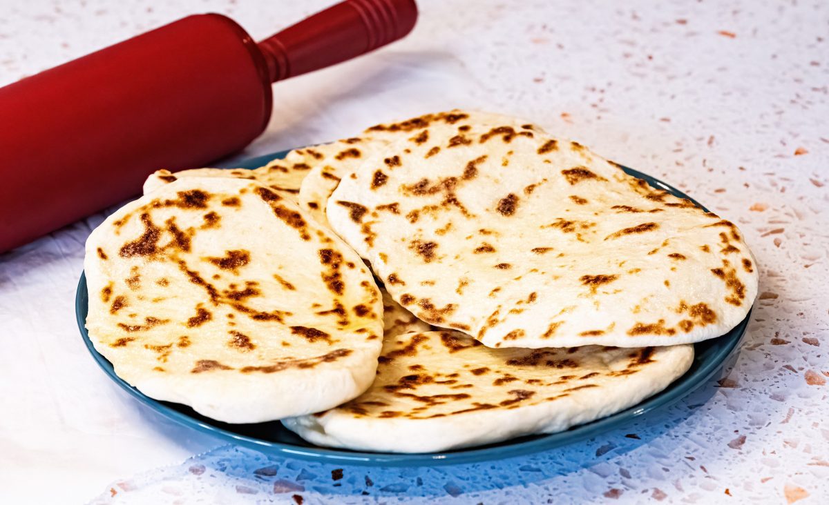 Homemade Skillet Naan Bread: Quick & Fluffy