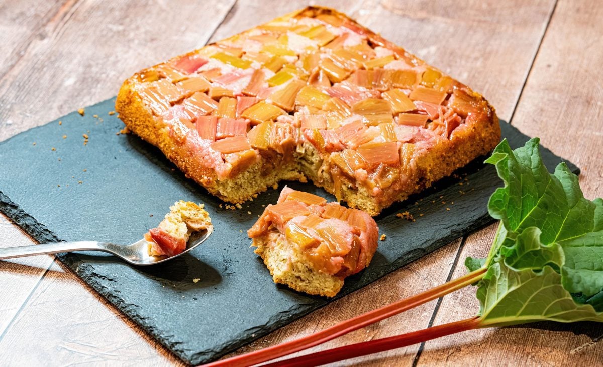 Rhubarb and Almond Upside-Down Cake: Moist, Caramelised and Tangy
