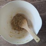 Gâteau renversé à la rhubarbe et à l’amande : La photo est une représentation de l'étape 2