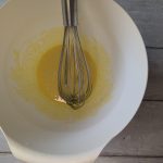 Homemade Sumac, Vanilla, Honey and Pistachio Ice Cream – Churned to Perfection : La photo est une représentation de l'étape 4