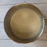 Homemade Sumac, Vanilla, Honey and Pistachio Ice Cream – Churned to Perfection : La photo est une représentation de l'étape 6