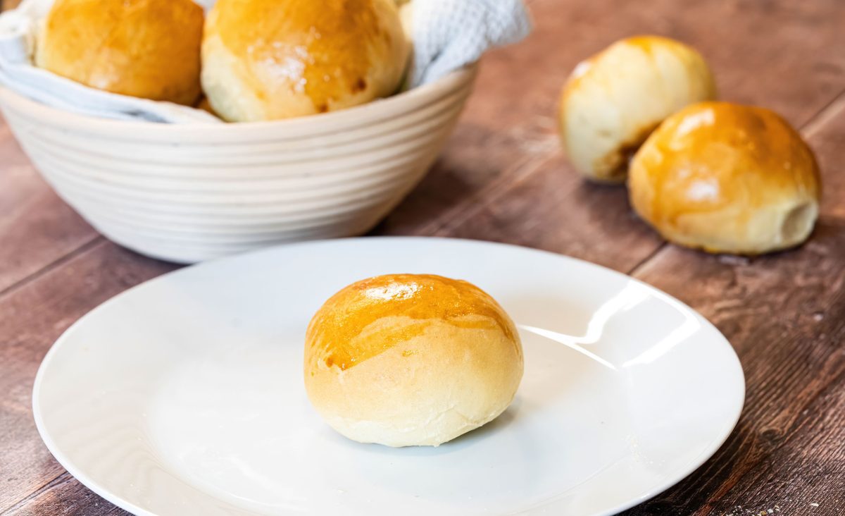 Soft Gouda-Stuffed Buns (Cheesy Bread Rolls)