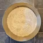 Pain à la citrouille moelleux et délicieusement savoureux : La photo est une représentation de l'étape 1