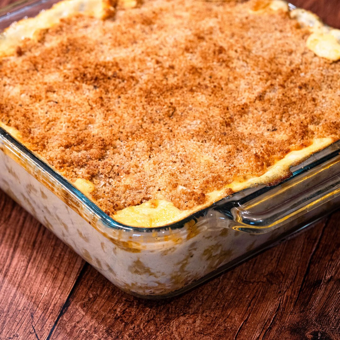 La photo représente la recette : Macaroni au fromage gratiné : crémeux, doré et facile